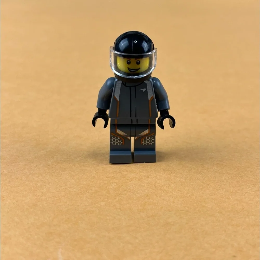 LEGO Mclaren Senna Race Car Driver Minifigure Speed Champions 2